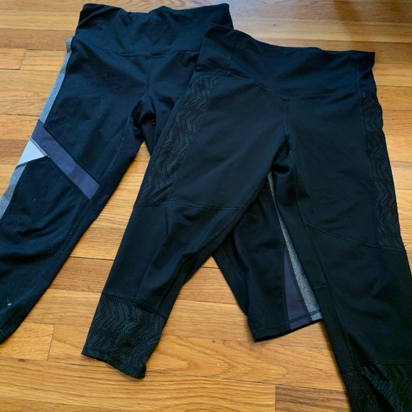 Set of 2 High Waist Black Capri Leggings w/ Detail - Picture 1 of 13